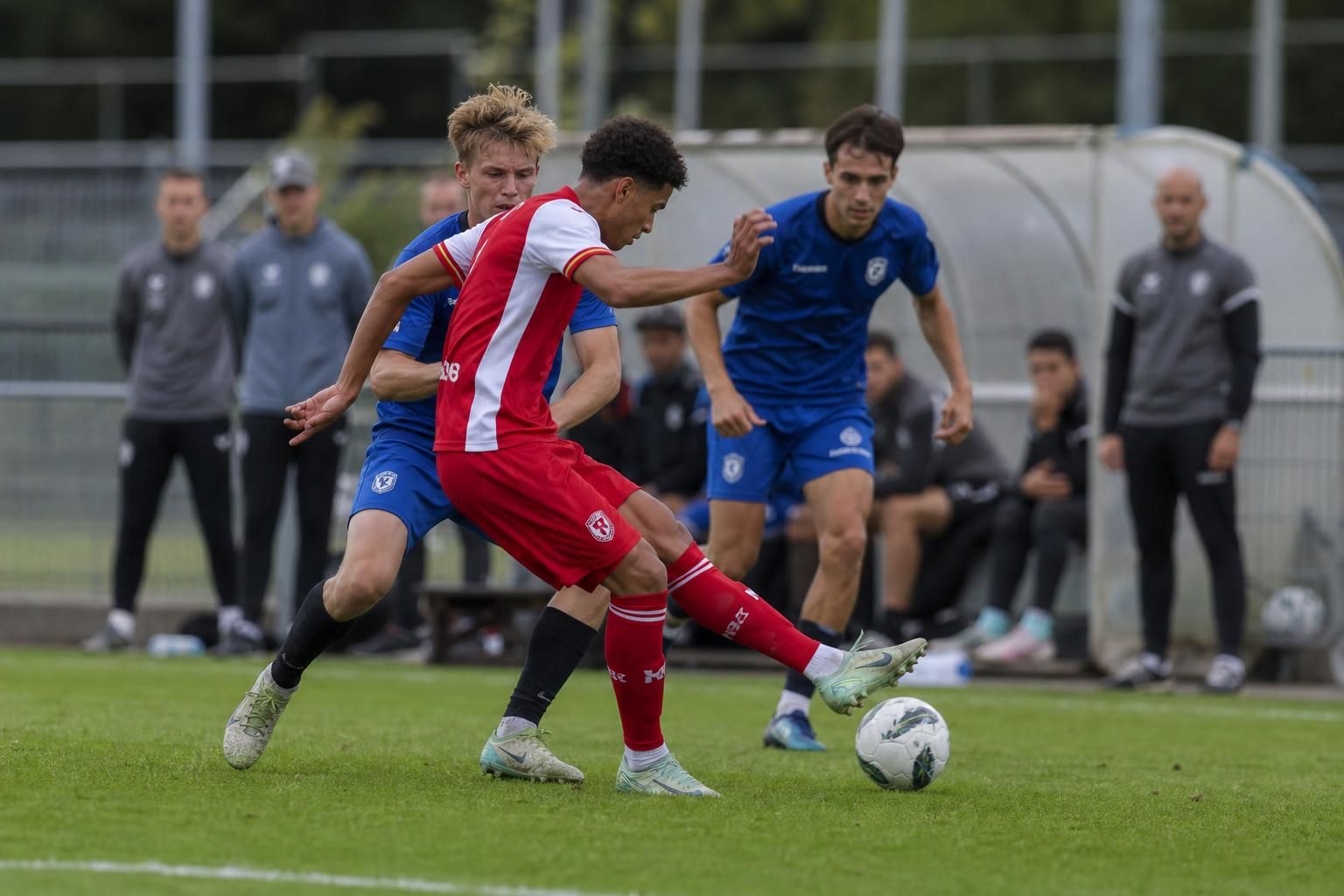 Oefenwedstrijdsfeer rond Royal Antwerp FC na de zege bij Sporting Hasselt