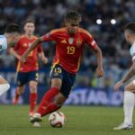 Lamine Yamal in actie voor Spanje tijdens de gespannen WK-finale tegen Argentinië