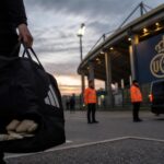 Transfercontext rond Union-doelman Kjell Scherpen met Engelse interesse op de achtergrond