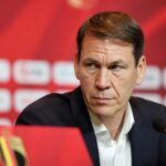 Rudi Garcia tijdens een gespannen persmoment rond de Rode Duivels