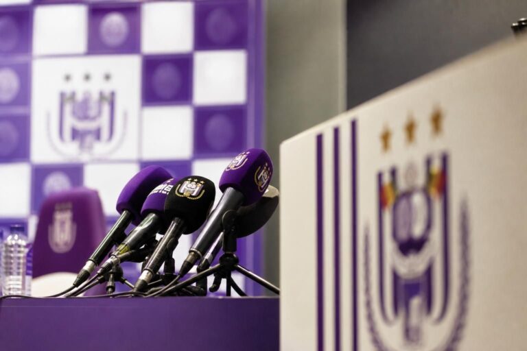 Selectiedruk bij RSC Anderlecht voor de Europese verplaatsing naar Hammarby