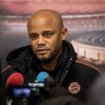 Vincent Kompany in een Bayern München-perscontext rond een transferdossier