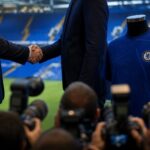 Transferpresentatie in Chelsea-sfeer na de officiële komst van Morgan Rogers