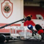 Bestuurlijke spanning bij Royal Antwerp FC in een persomgeving op de Bosuil
