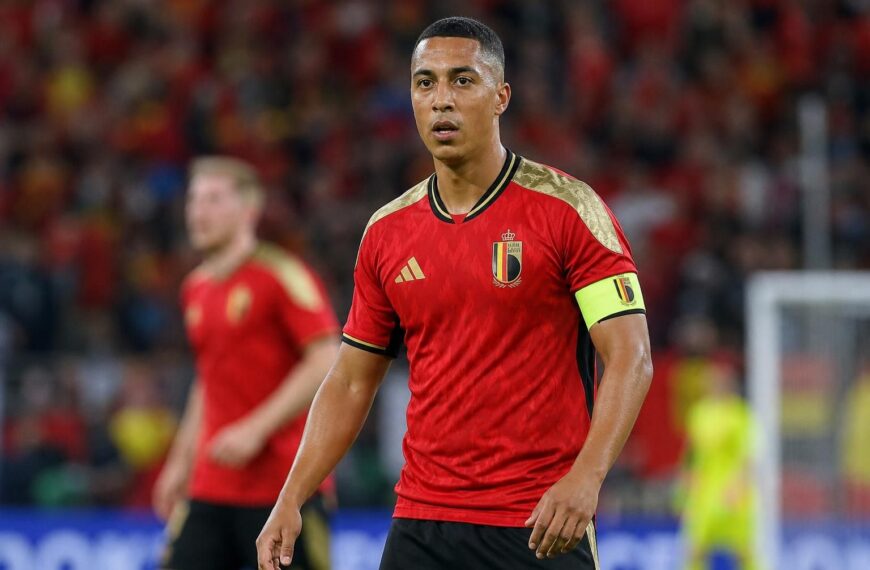Youri Tielemans in actie bij de Rode Duivels tijdens het WK 2026
