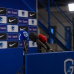Tense persmoment rond KRC Genk na de zware oefennederlaag tegen AZ