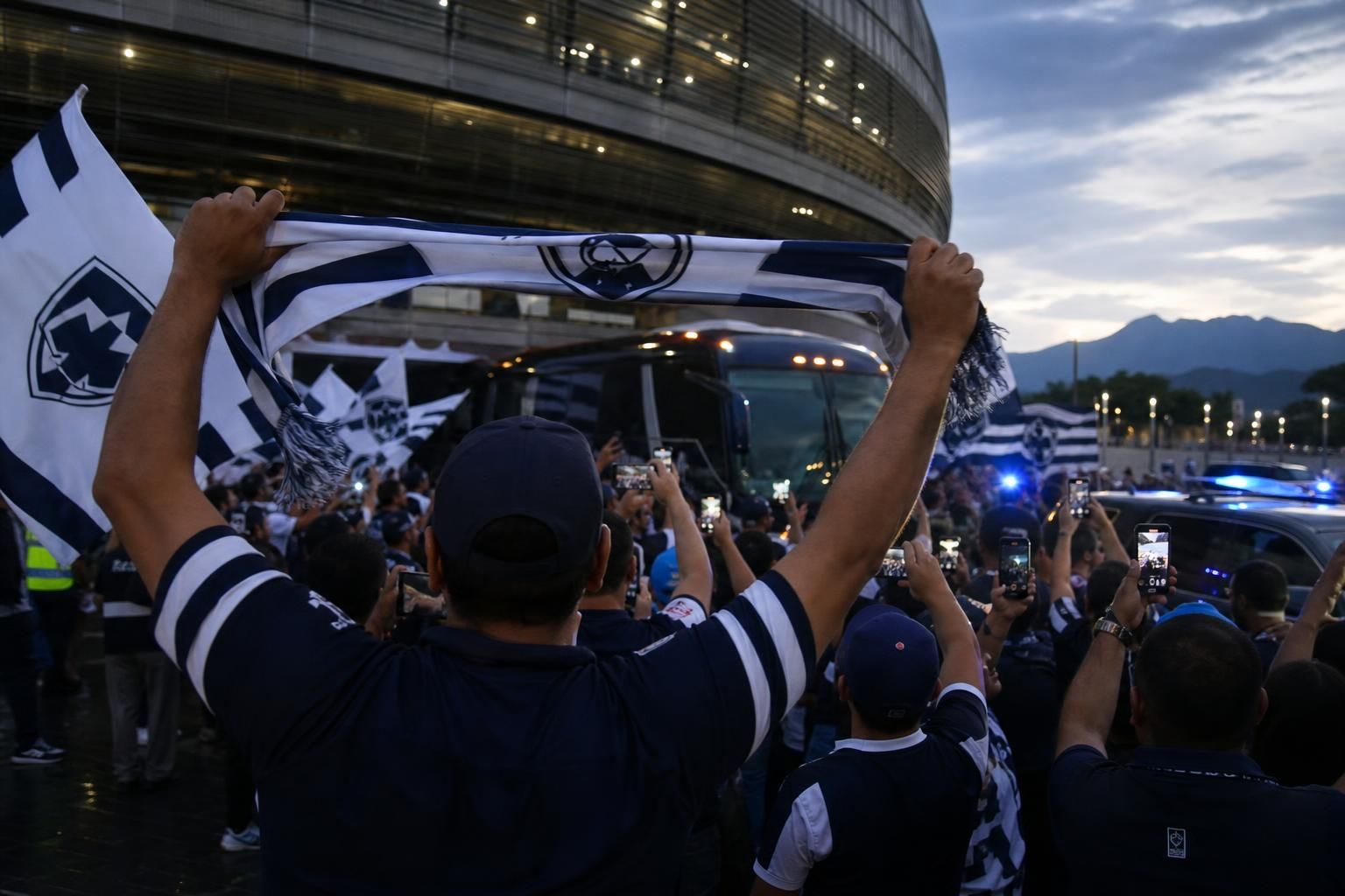 Hugo Cuypers begint aan een nieuw hoofdstuk bij Monterrey na zijn periode bij Chicago Fire