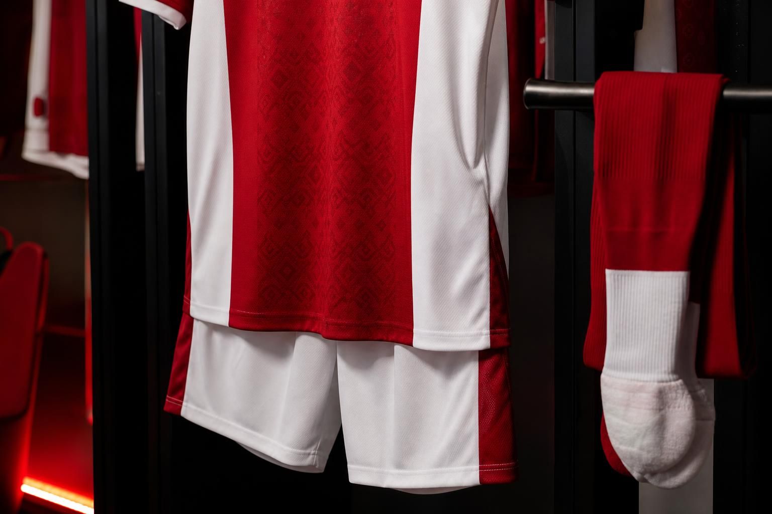 Nieuw thuisshirt van Royal Antwerp FC voor het seizoen 2026-2027