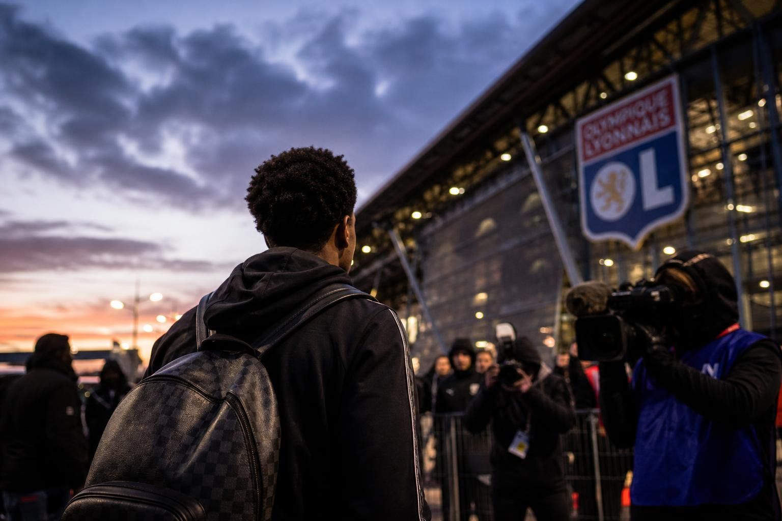 Transfercontext rond Loïs Openda en een mogelijke overstap naar Olympique Lyon