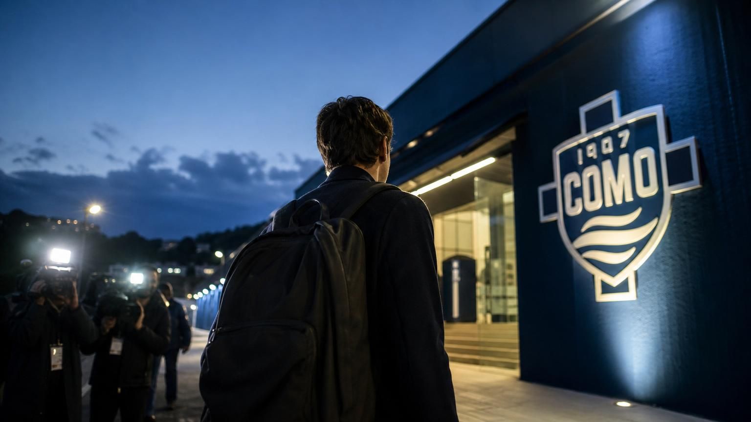 Transfercontext rond Ignace Van Der Brempt bij Como en interesse van Sassuolo