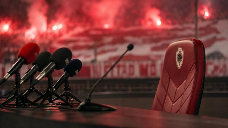 Spanning rond de zoektocht van Royal Antwerp FC naar een nieuwe hoofdtrainer
