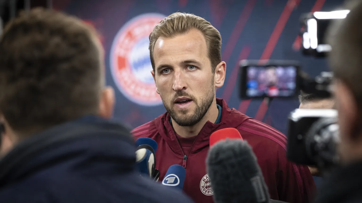 Harry Kane in Bayern-context rond de mogelijke contractverlenging en interesse van Barcelona
