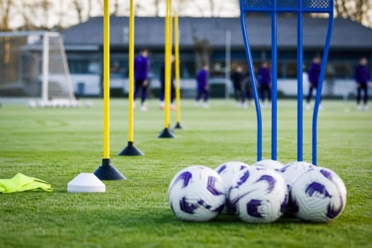 RSC Anderlecht werkt aan de voorbereiding tijdens een zomerstage in België