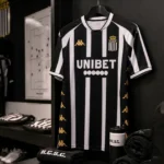Charleroi-tenue in de kleedkamer tijdens de onzekerheid over Titraoui