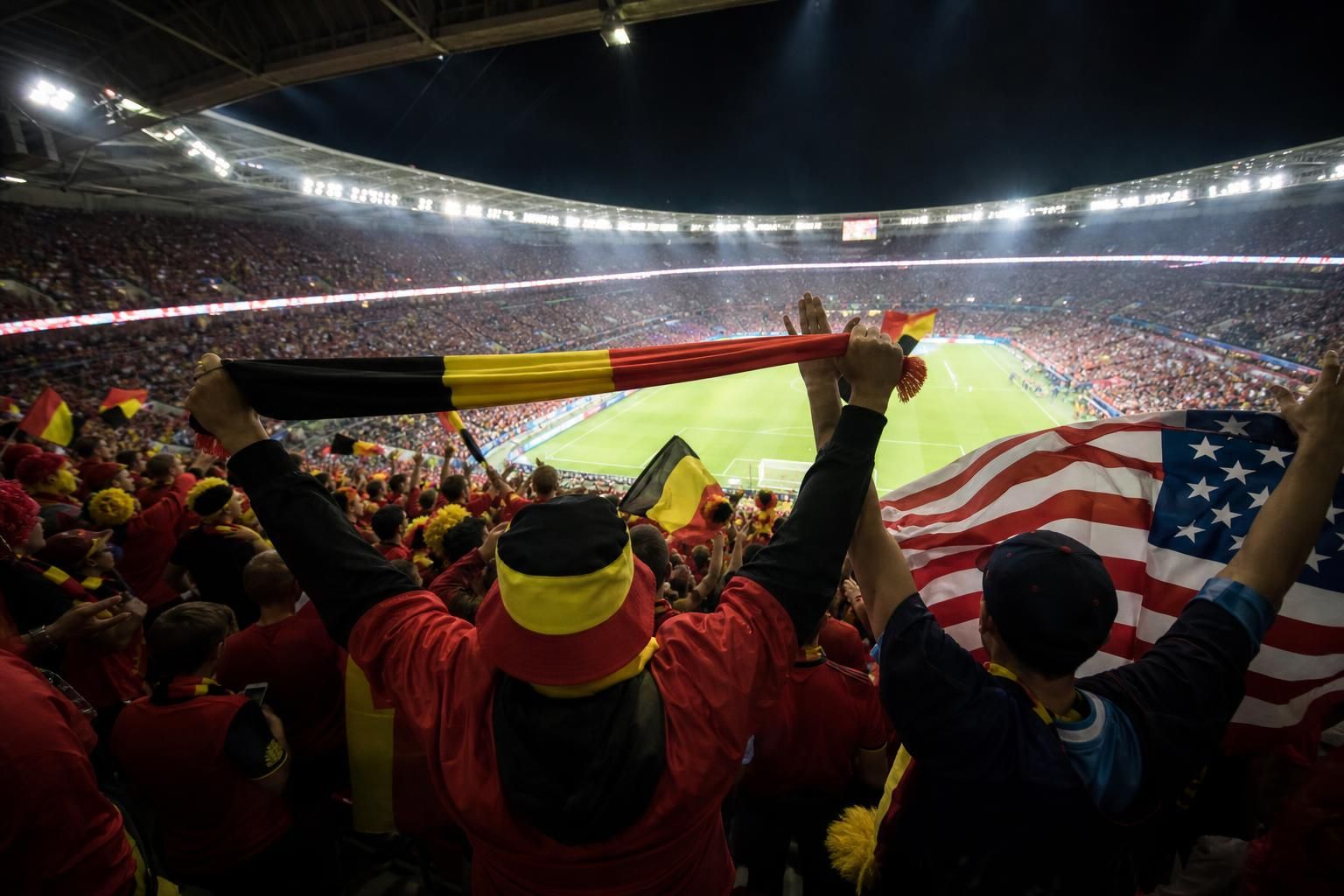 Supporterssfeer rond een WK-duel tussen België en de Verenigde Staten