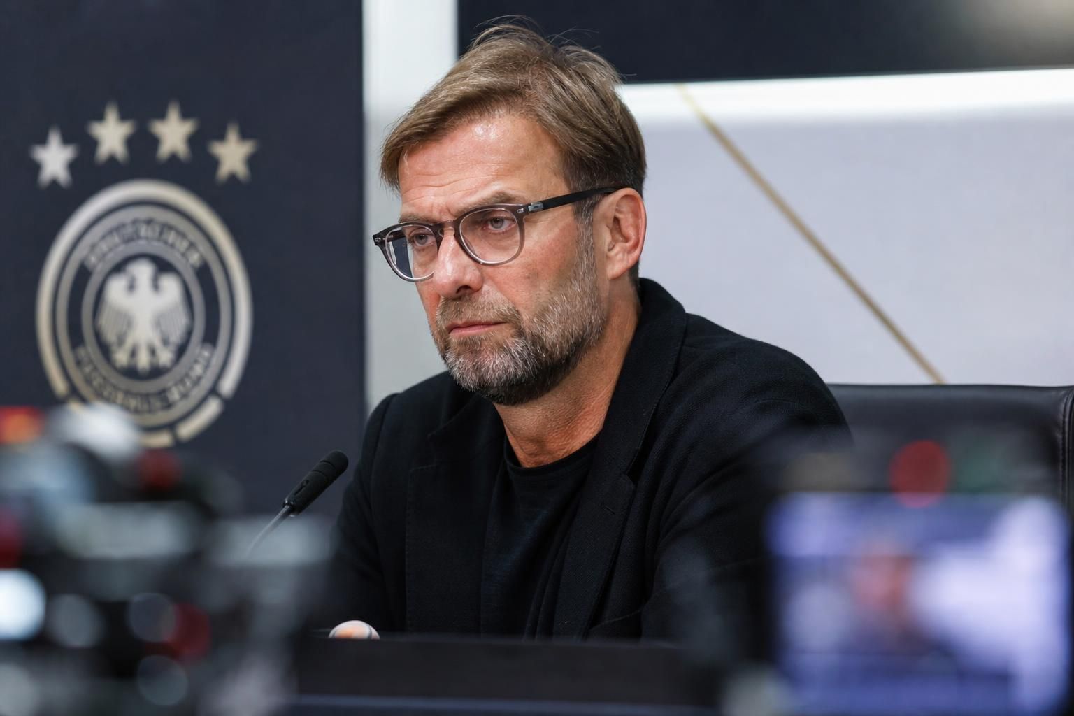 Jürgen Klopp in een voetbalperscontext rond een mogelijke rol bij Duitsland