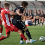 KV Kortrijk in een gespannen oefenwedstrijdsfeer zonder herkenbare gezichten