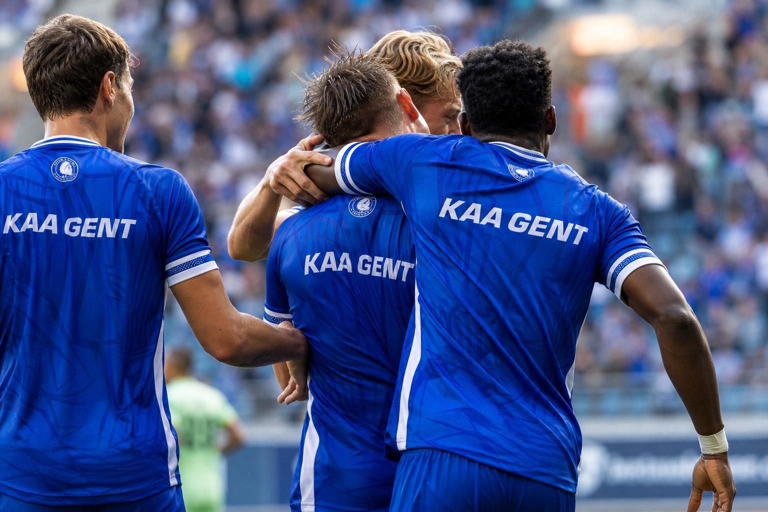 KAA Gent in een intense oefenwedstrijd tegen AZ Alkmaar
