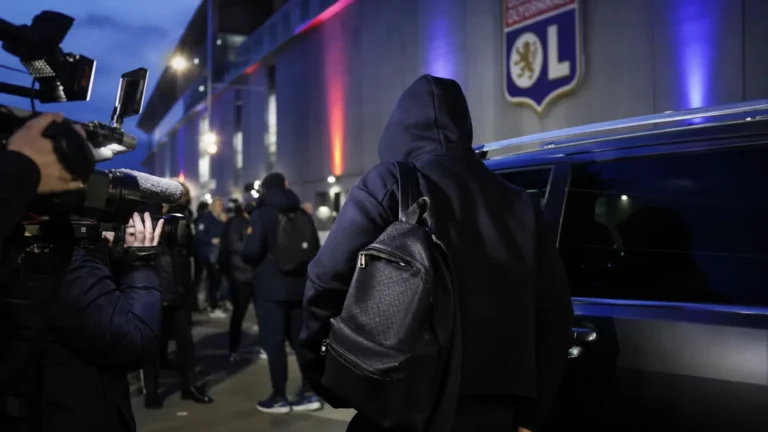Transfercontext rond Loïs Openda bij een mogelijke overstap naar Olympique Lyon