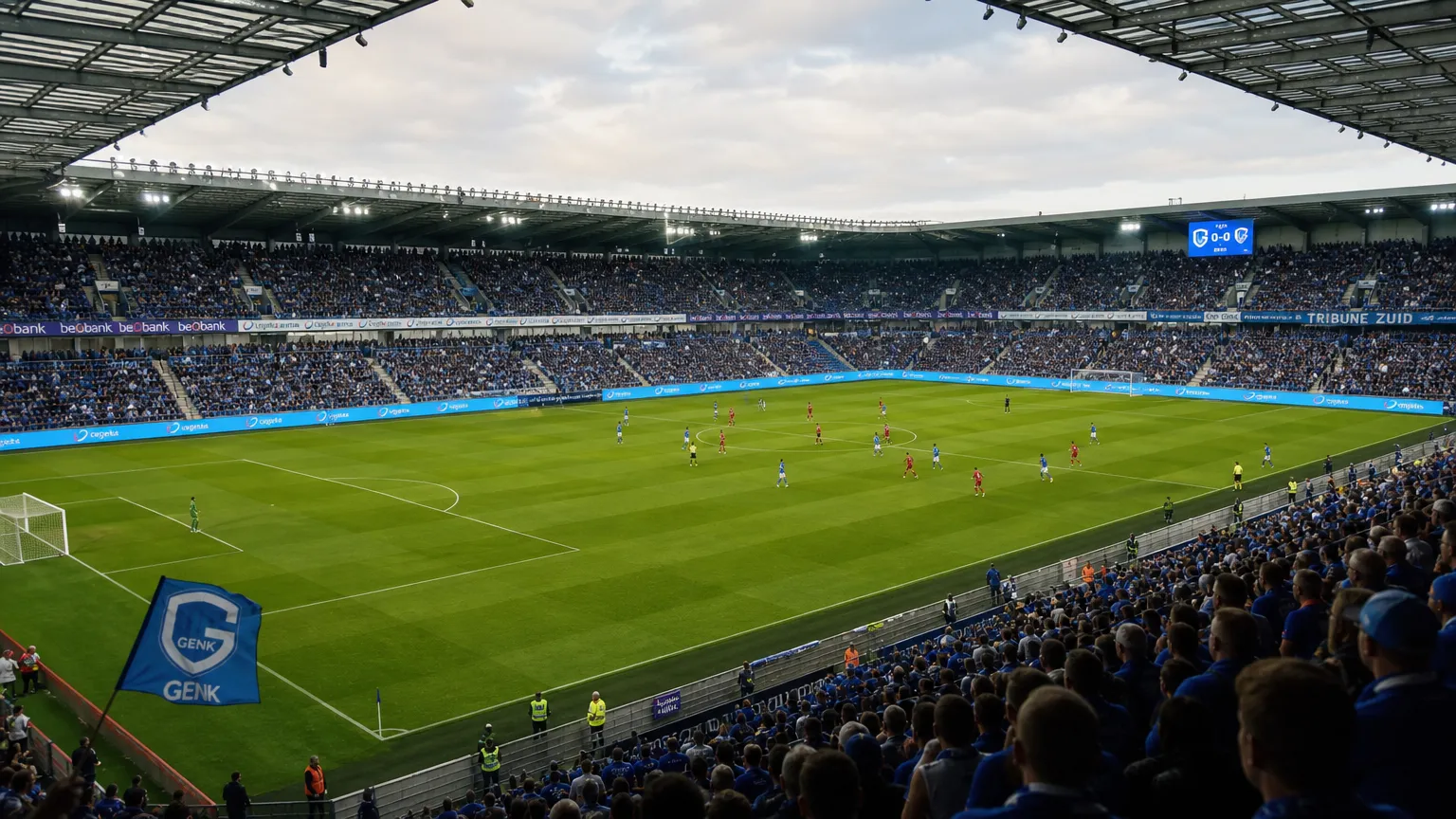 Brede blik over de Cegeka Arena tijdens een wedstrijddag van KRC Genk
