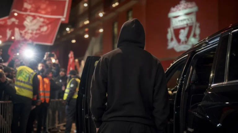 Transfercontext rond de mogelijke overstap van Bradley Barcola naar Liverpool.