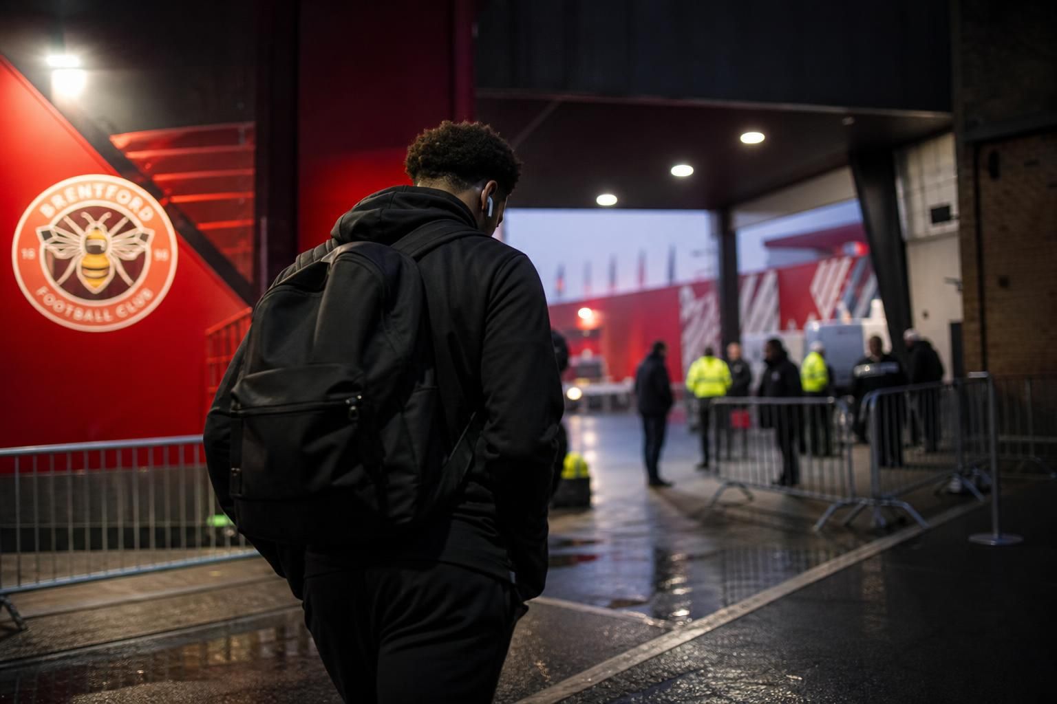 Kaye Furo wordt gelinkt aan een mogelijke uitleenbeurt door Brentford