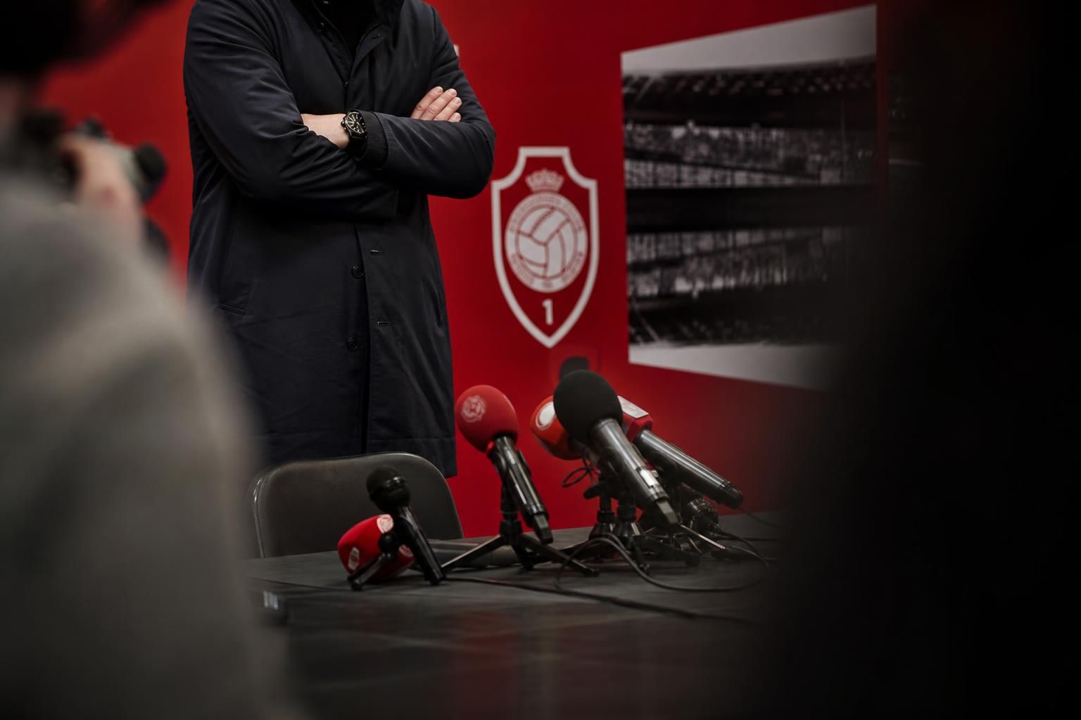 Tense persmoment rond Royal Antwerp FC na een moeilijke trainersperiode