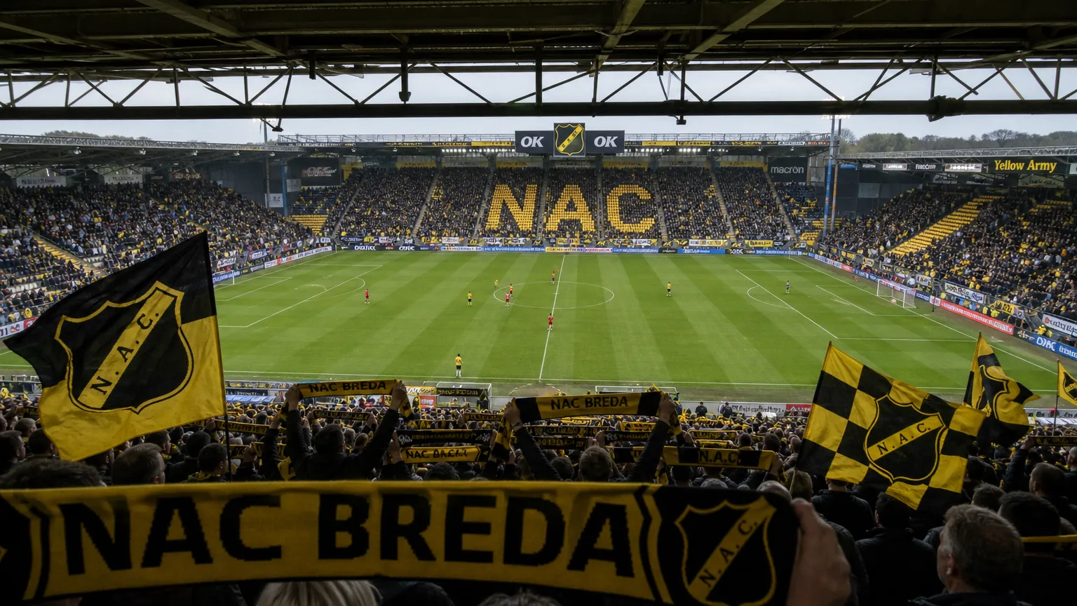 Gevulde tribunes van NAC Breda tijdens een wedstrijddag