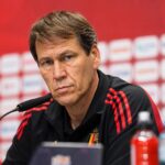 Rudi Garcia tijdens een gespannen persmoment van de Rode Duivels