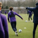 Jeugdspelers van Anderlecht tijdens een training op Neerpede
