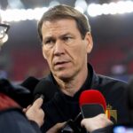 Rudi Garcia tijdens een gespannen persmoment bij de Rode Duivels