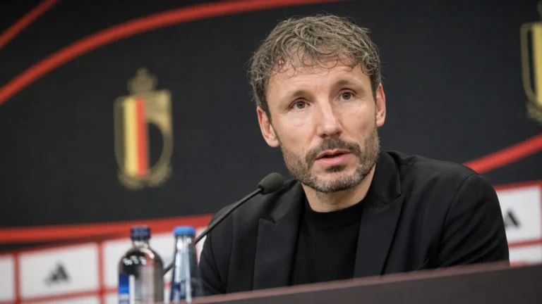 Mark van Bommel tijdens een persmoment rond zijn rol bij de Rode Duivels