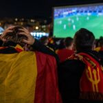 Belgische supporters volgen 's nachts de WK-affiche van de Rode Duivels tegen de Verenigde Staten