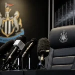 Perssfeer rond een mogelijke trainerswissel bij Newcastle United.