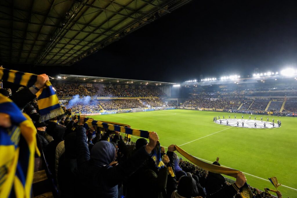 stvv-stayen-europees-voetbal-uefa-category-4 STVV-supporters vieren op Stayen met Europese spanning in de lucht