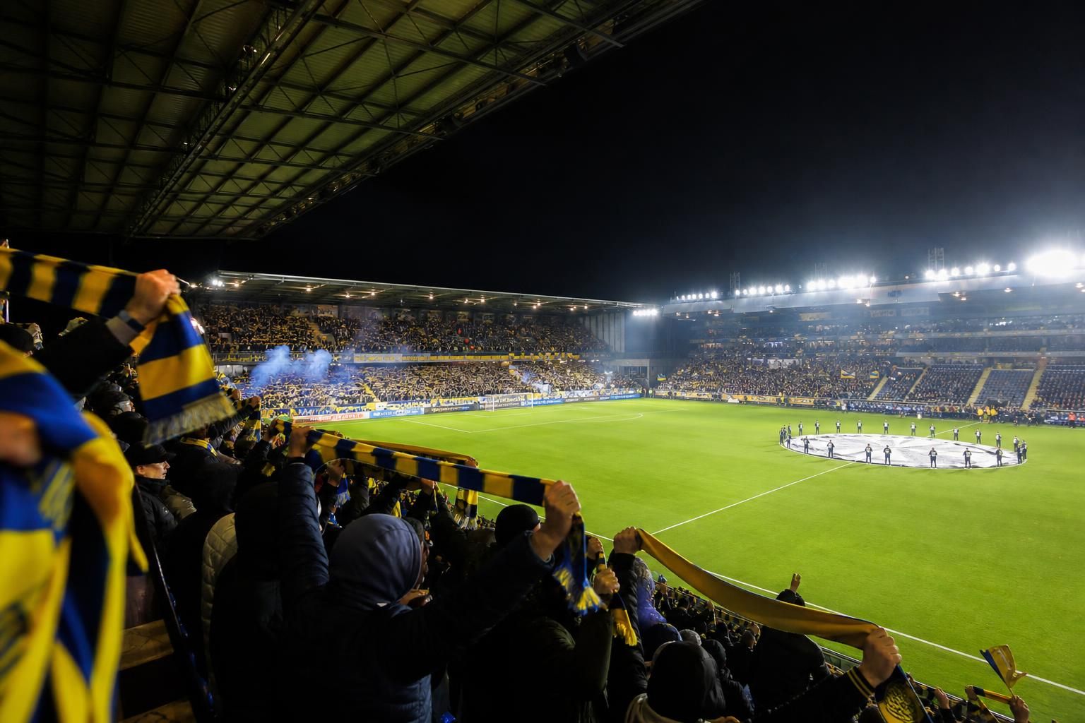 STVV-supporters vieren op Stayen met Europese spanning in de lucht