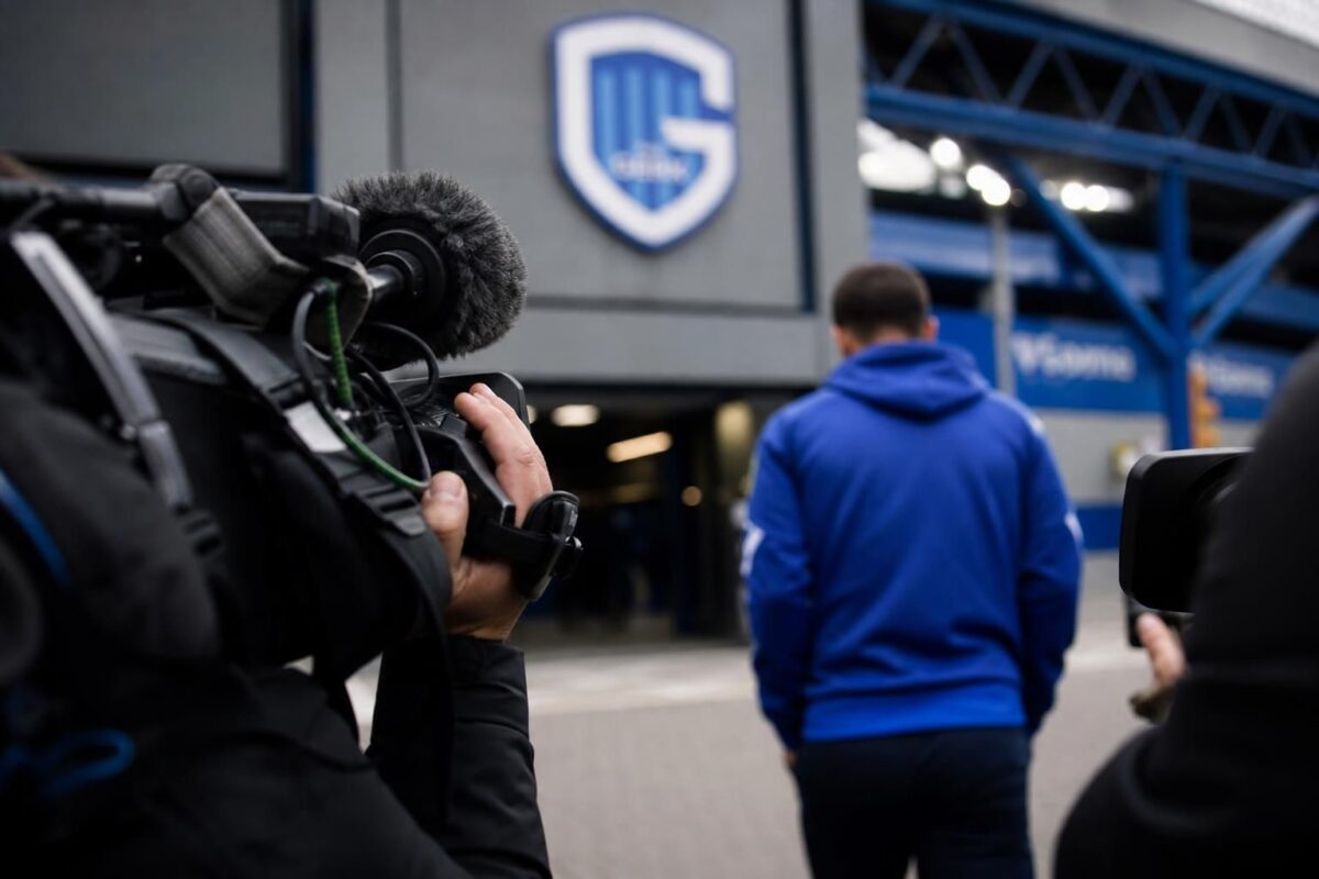 Sfeerbeeld rond KRC Genk bij transferinteresse in Kos Karetsas