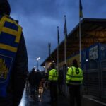 Transfercontext rond KVC Westerlo met stadionomgeving en gespannen sfeer