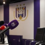 Sfeerbeeld van Lotto Park bij RSC Anderlecht in een periode van interne en financiële druk