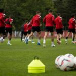 Trainingscontext van Royal Antwerp FC tijdens een zomerstage zonder herkenbare gezichten