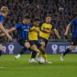Brede wedstrijdscène van Club Brugge in het Jan Breydelstadion.