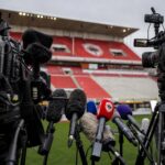 Gespannen sfeer rond Royal Antwerp FC in aanloop naar een financiële deadline