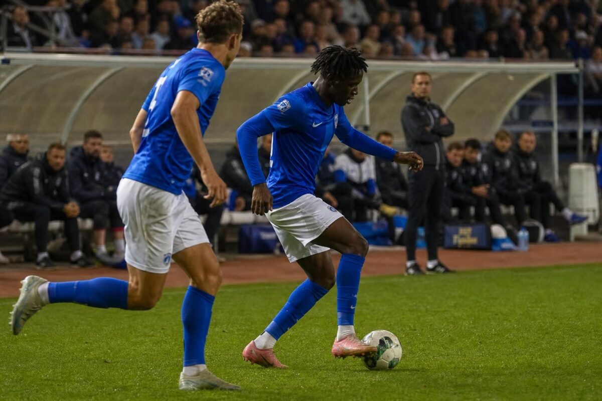 KRC Genk tijdens een oefenwedstrijd in de voorbereiding zonder herkenbare spelers