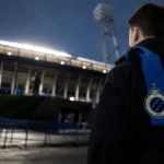 Transfercontext rond Club Brugge met blauw-zwarte sfeer aan het stadion