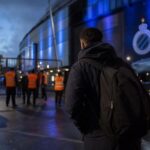 Transfercontext rond Club Brugge en Raphael Onyedika met stadionomgeving zonder herkenbare gezichten