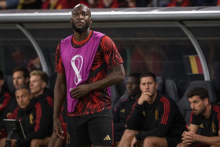 Romelu Lukaku in de sfeer van een WK-duel met de Rode Duivels