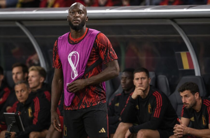 Romelu Lukaku in de sfeer van een WK-duel met de Rode Duivels