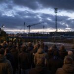 Stadionomgeving van Club Brugge met gespannen sfeer rond het nieuwe stadiondossier