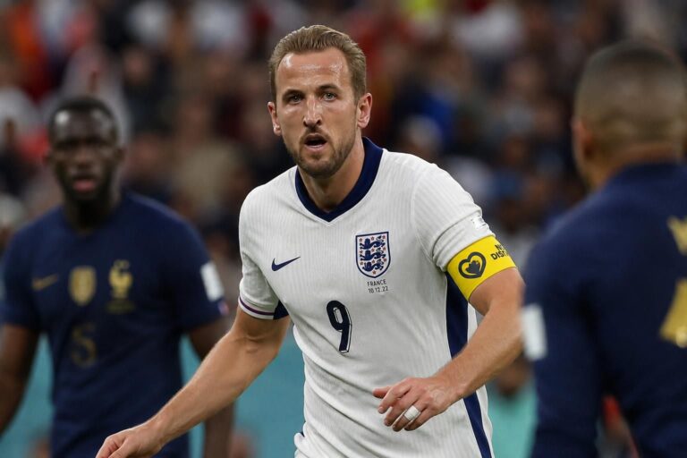 Harry Kane in actie tijdens een spannende WK-wedstrijd van Engeland
