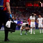 Christian Pulisic moest geblesseerd naar de kant tijdens het WK-duel tussen de Verenigde Staten en België.